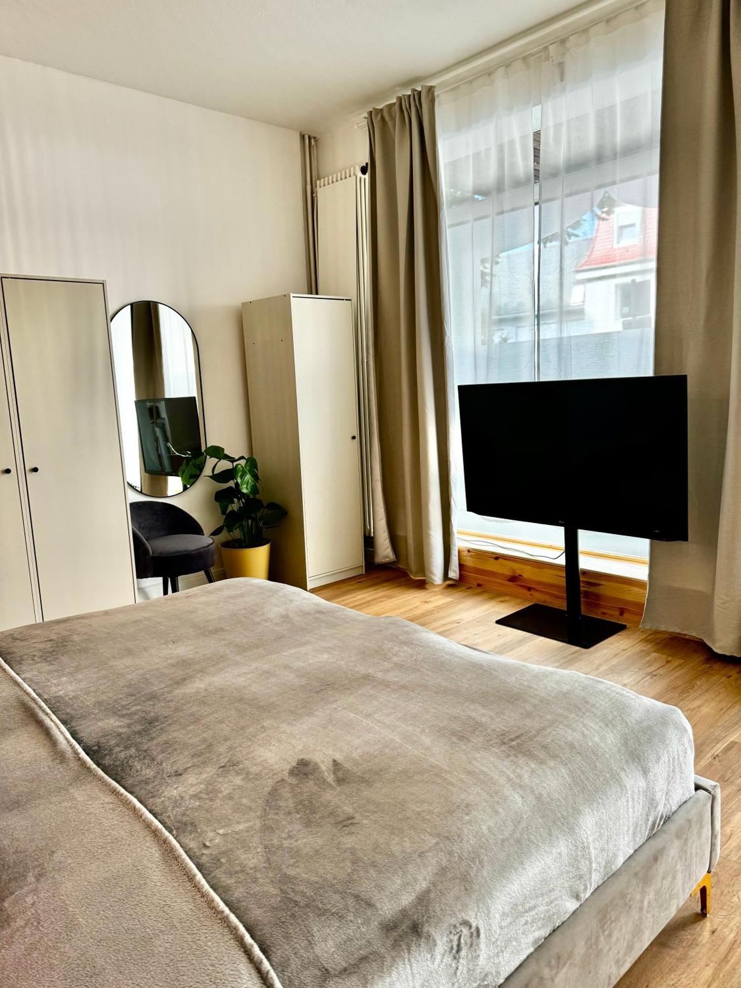 Room107 Im Herzen Von Ma Seckenheim Манхайм Екстериор снимка
